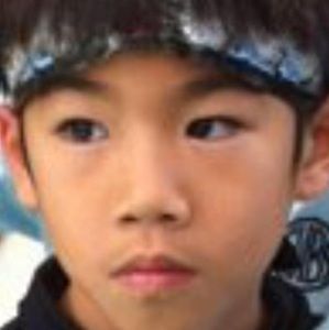 Meet your Posher, Roydan